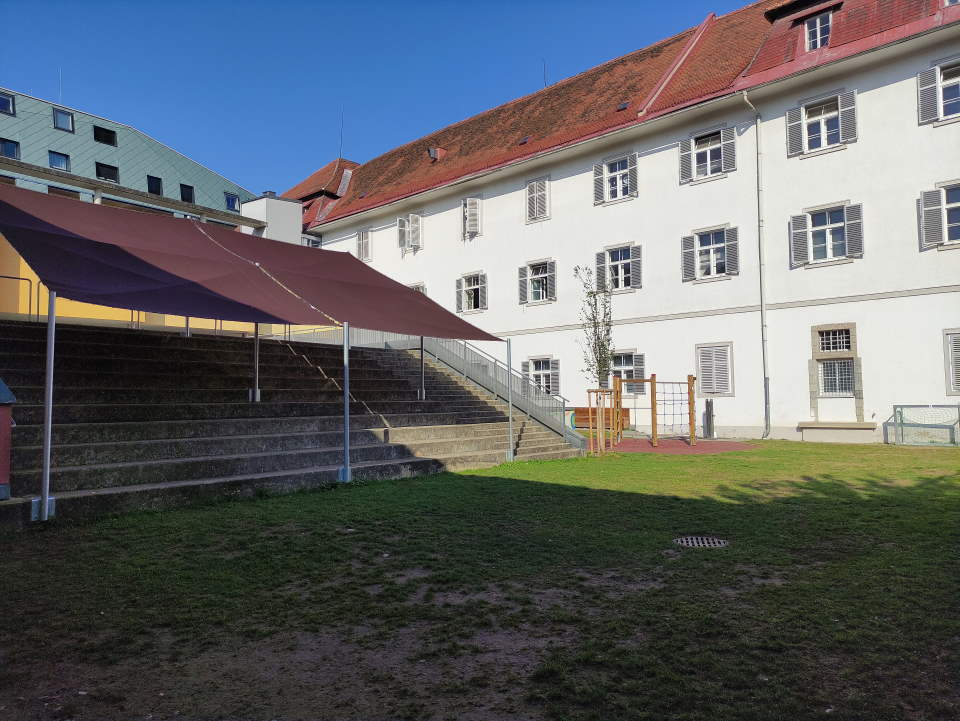 Schulhof